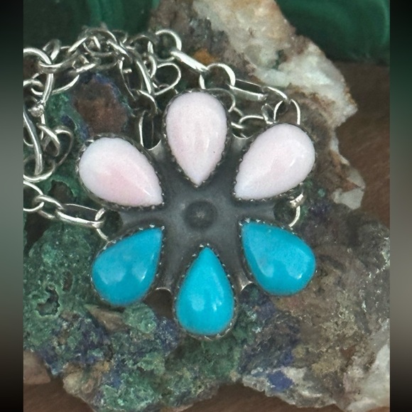 Turquoise pink conch southwestern sterling silver choker necklace - Picture 2 of 16